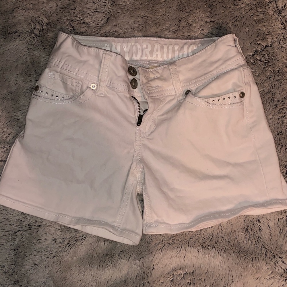 white jean shorts